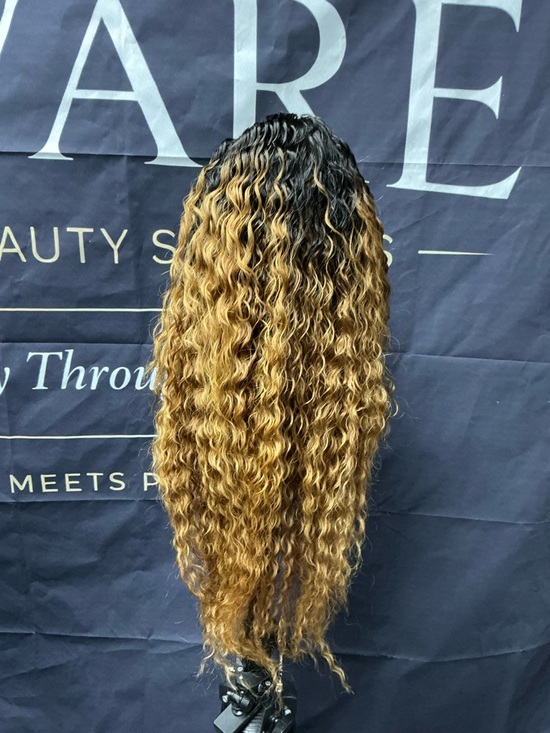 HT Kelly Other - Luxury Long Curly Ombre Lace Front Wig - Black to Honey Blonde